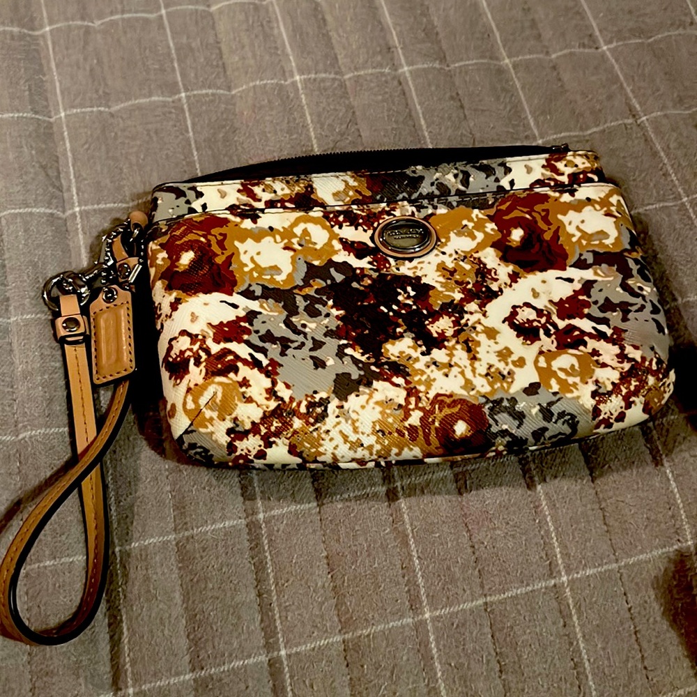 Like new Coach wristlet